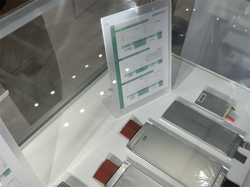 低溫、高倍率、高壓電芯