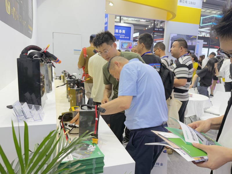 Tattu團(tuán)隊(duì)熱情接待